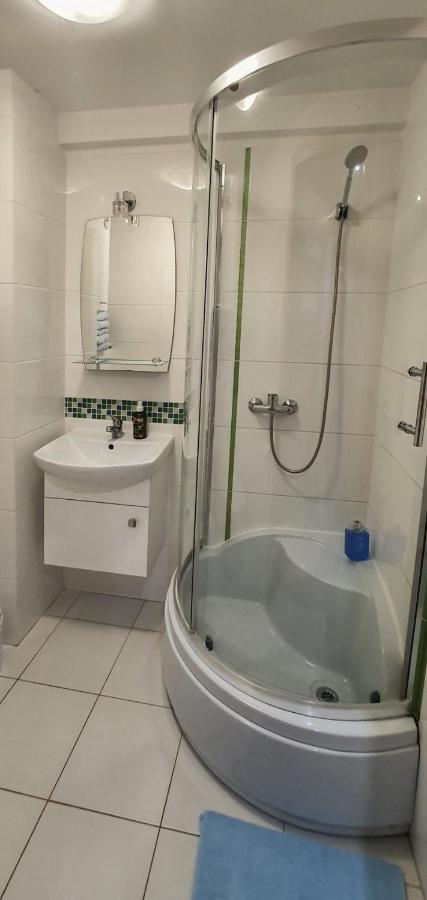 Holiday Home Slavia New S8 Miedzyzdroje Z Antresola I Balkonem Przy Plazy المظهر الخارجي الصورة
