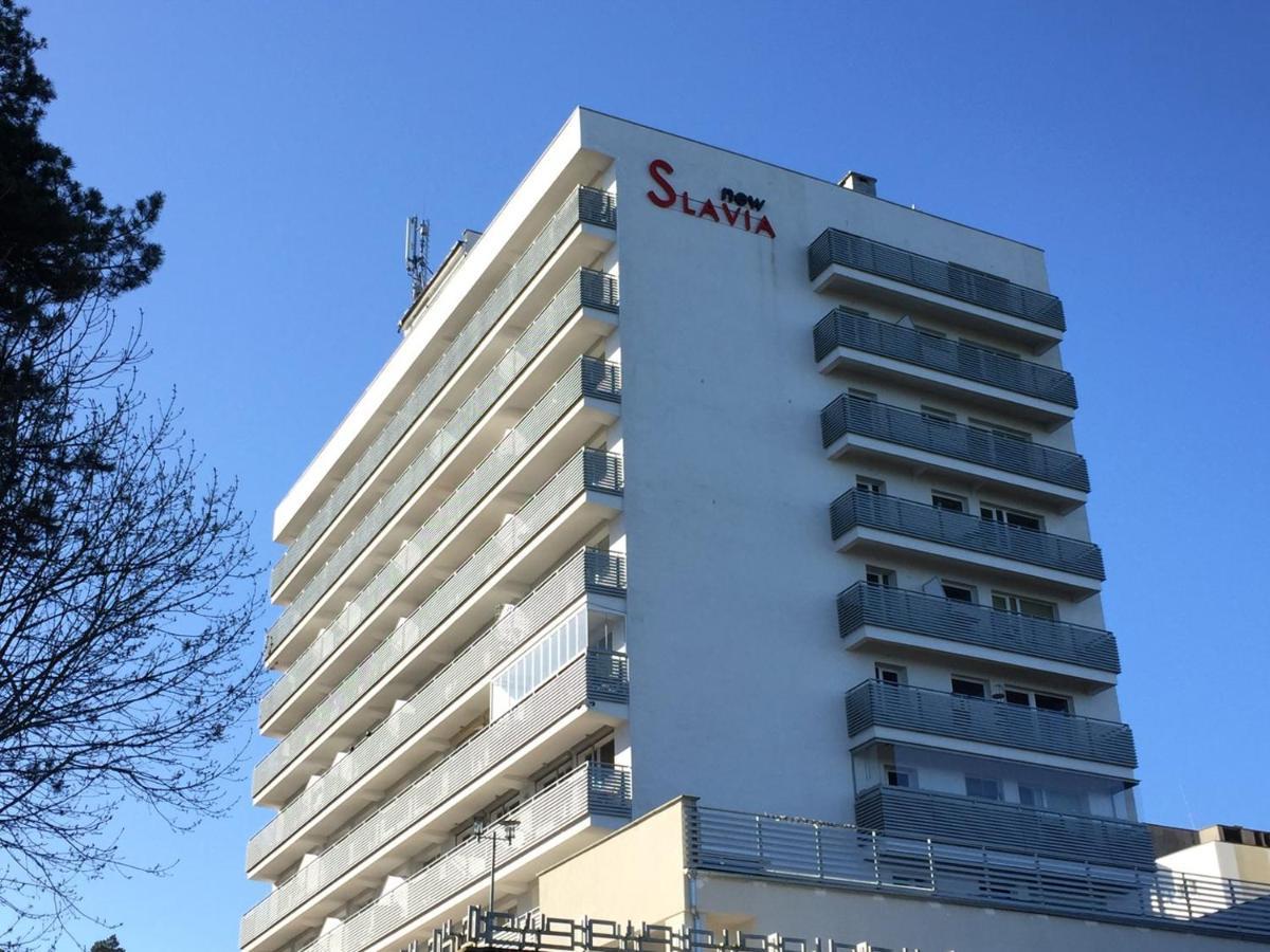 Holiday Home Slavia New S8 Miedzyzdroje Z Antresola I Balkonem Przy Plazy المظهر الخارجي الصورة